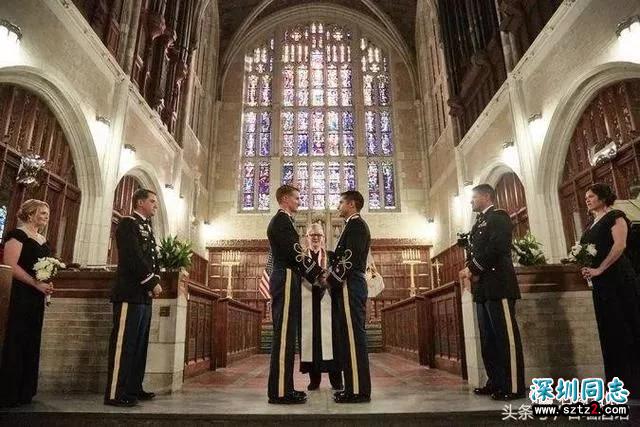 美国西点军校举行同性婚礼