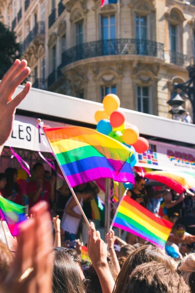 LGBT群体推动同志角色2025年达电视角色20%