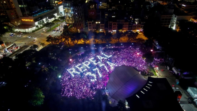 新加坡平权人士挑战禁同性恋法例 法院开始审理