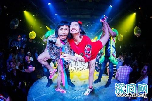 【泰国同志酒吧夜店】Fake Club @ BKK：曼谷最棒的小鲜肉走秀